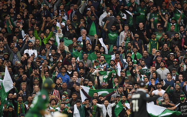 Pakistan fans cheer during ICC World Cup 2019. (Photo by Alex Davidson/Getty Images)