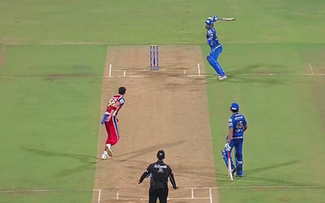 Kieron Pollard and Mitchell Starc