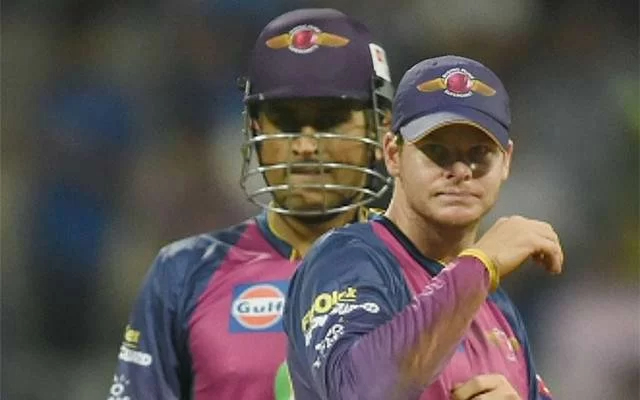 Steve Smith and MS Dhoni. (Photo Source: Twitter)