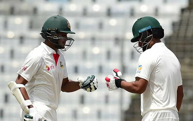 Bangladesh cricketers Shakib Al Hasan (L) and Tamim Iqbal. (Photo by MUNIR UZ ZAMAN/AFP/Getty Images)