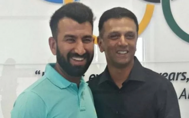 Cheteshwar Pujara and Rahul Dravid. (Photo Source: Twitter)