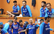 Rahul Dravid applauds the team (Photo Source: Twitter/BCCI)