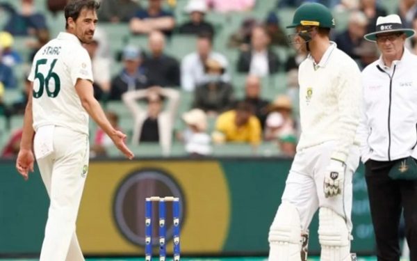 Mitchell Starc and Theunis de Bruyn (Image Source: Cricket.com.au)