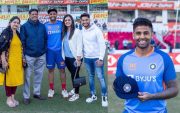 Suryakumar Yadav With Family (Image Credit- Instagram)