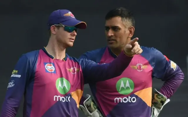 MSD and Steve Smith (Photo Source: Twitter)