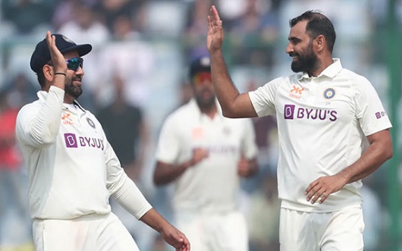 Mohammad Shami and Rohit Sharma (Image Source: AFP)