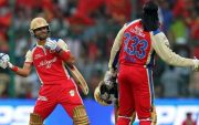 Virat Kohli Chris Gayle (Photo Source: Twitter)