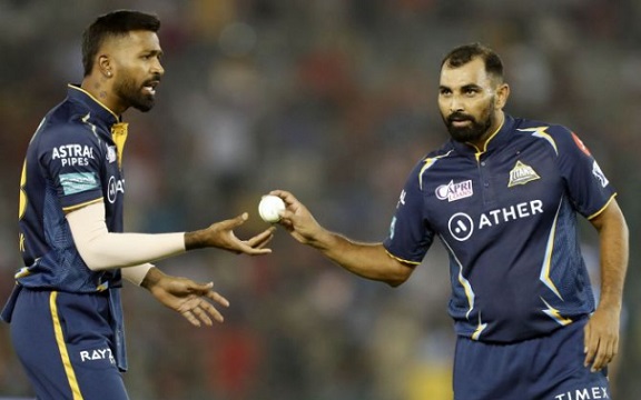 Hardik Pandya and Mohammad Shami (Image Source: BCCI-IPL)