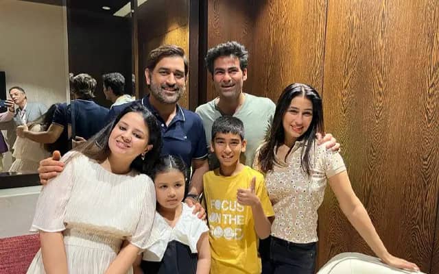 M S Dhoni and Mohammad Kiaf Meeting (Pic Source-Twitter)