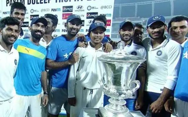 India Red with Duleep Trophy (Photo Source: Twitter)