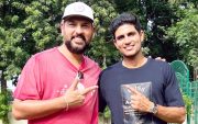 Yuvraj Singh and Shubman Gill. (Image Source: Twitter)