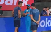 Mohammed Shami Teaching. (Photo Source: Twitter)