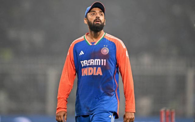 वरुण चक्रवर्ती: Varun Chakravarthy Net Worth 2025: Endorsements, Career  Achievements