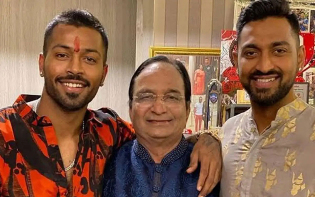 Krunal and Hardik Pandya with their father Himanshu Pandya (image via X)