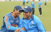 Dinesh Karthik and MS Dhoni (image via getty)