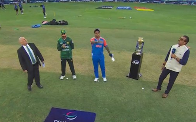 IND vs PAK: Pak won the toss, elected to bat first