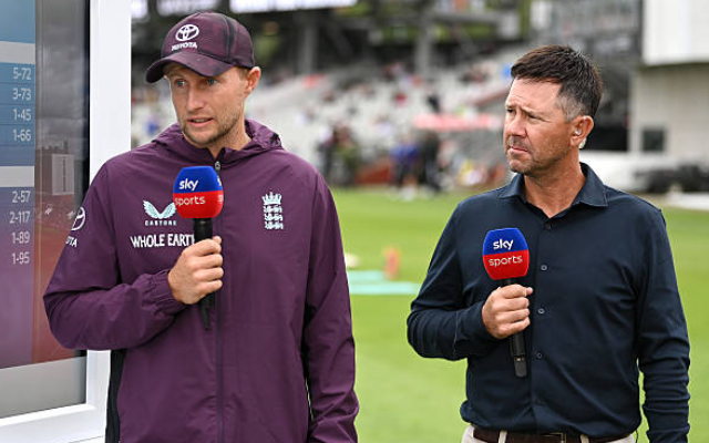 Ashes 2025-26: Ricky Ponting (R) and Joe Root (L) (image via getty)