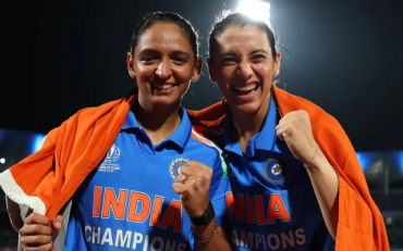 Smriti Mandhana and Harmanpreet Kaur (image via getty)
