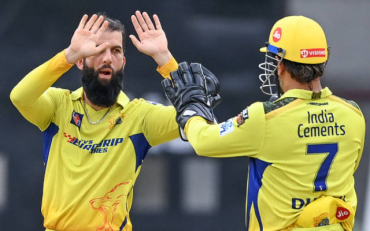 Moeen Ali picks Ashish Nehra over MS Dhoni as best cricketing brain (image via X)
