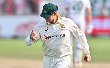Steve Smith Surpasses Joe Root to Claim World Record for Most Test Catches (image via getty)